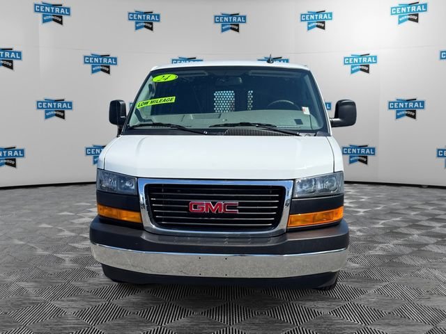 Used 2024 GMC Savana 2500 w/ Driver Convenience Package RWD image 8