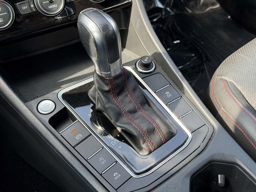 Used 2019 Volkswagen Jetta GLI image 25