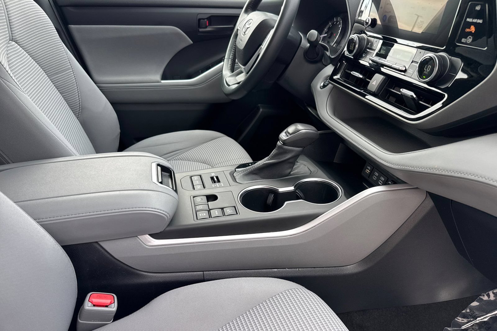 Certified 2023 Toyota Highlander LE AWD/4WD image 21