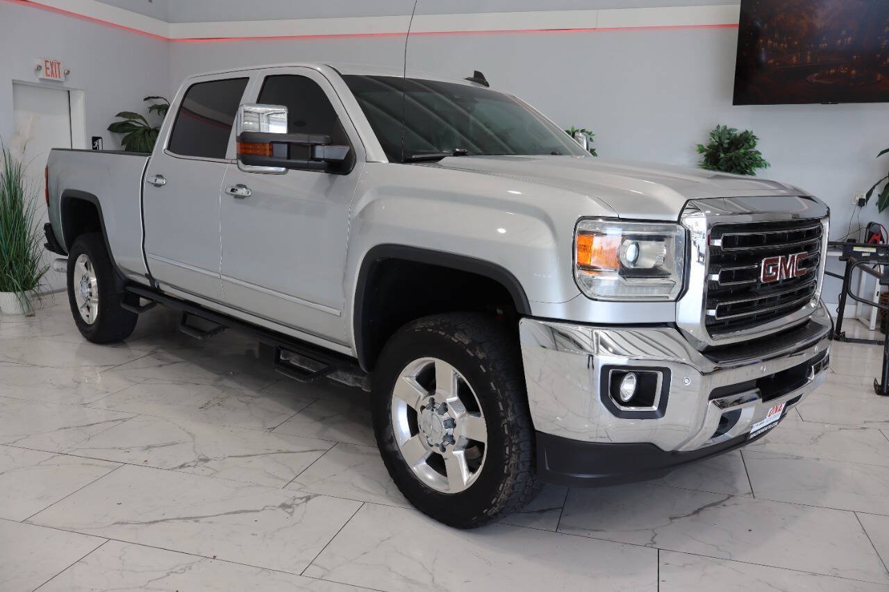 Used 2016 GMC Sierra 2500 SLT w/ Duramax Plus Package AWD/4WD image 1