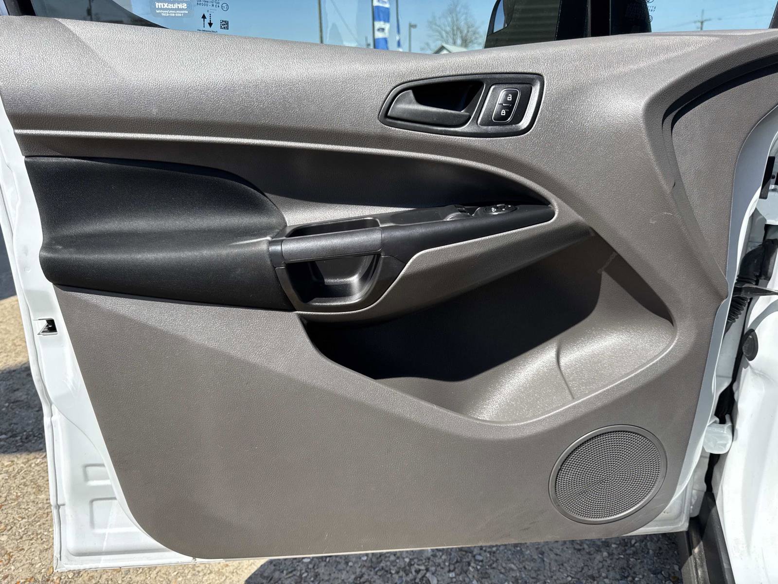 Used 2023 Ford Transit Connect XL image 18