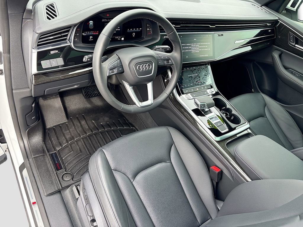 Used 2025 Audi Q8 Premium Plus AWD/4WD image 9