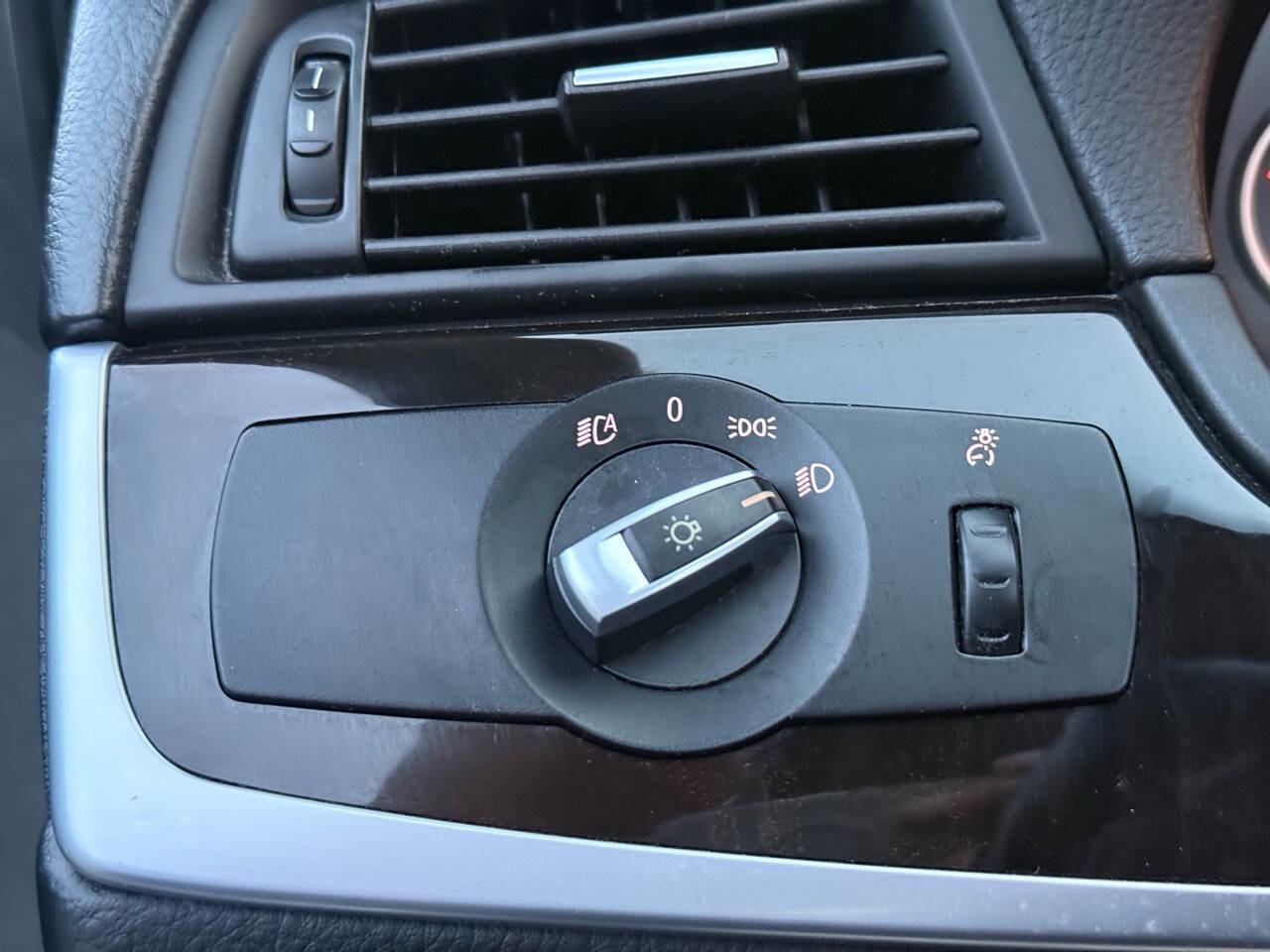 Used 2014 BMW 528i xDrive Sedan image 47