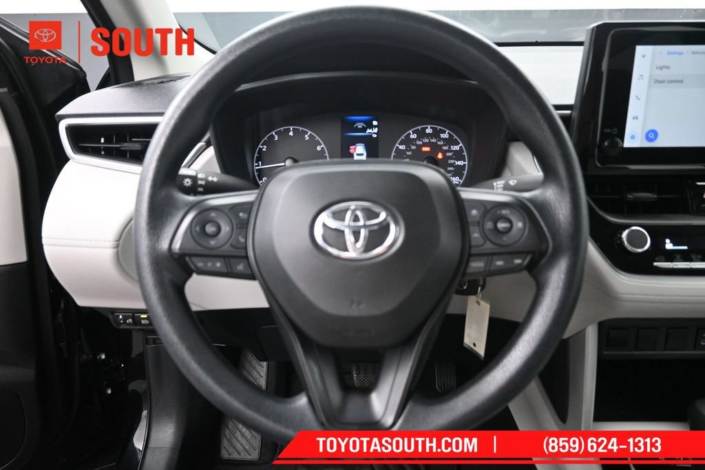 Used 2024 Toyota Corolla Cross L AWD/4WD image 20
