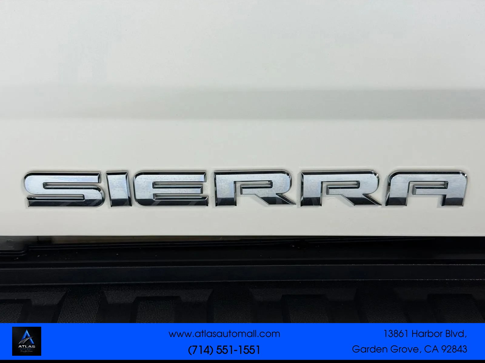 Used 2015 GMC Sierra 1500 Denali AWD/4WD image 10