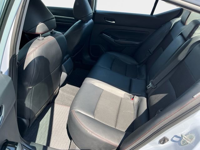 Used 2023 Nissan Altima 2.5 SR AWD/4WD image 14