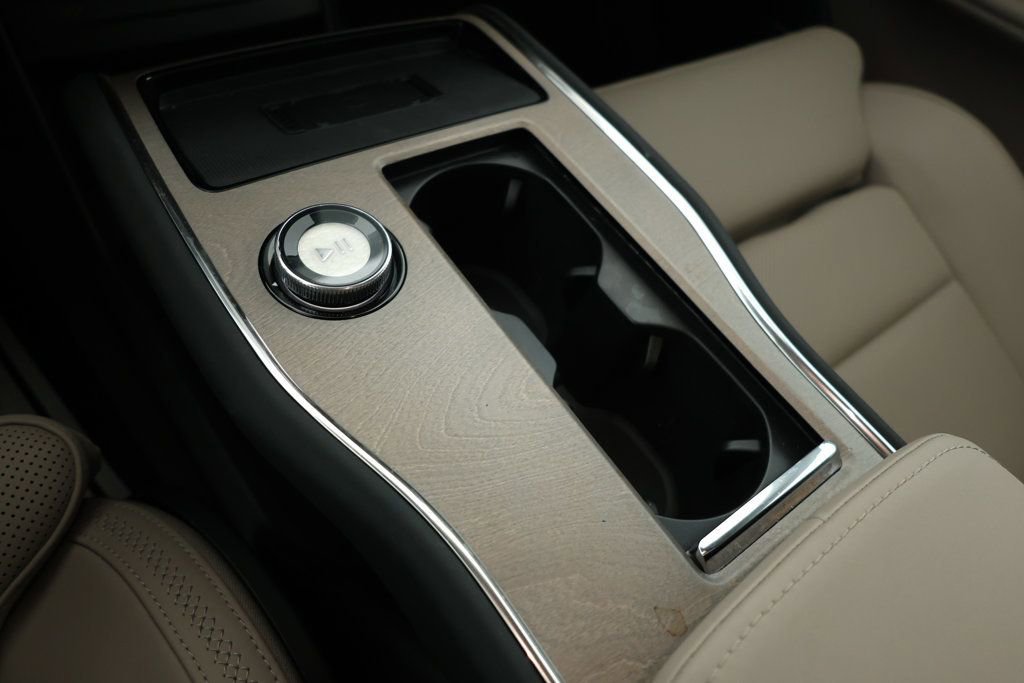 Used 2025 Volvo EX90 Plus image 15