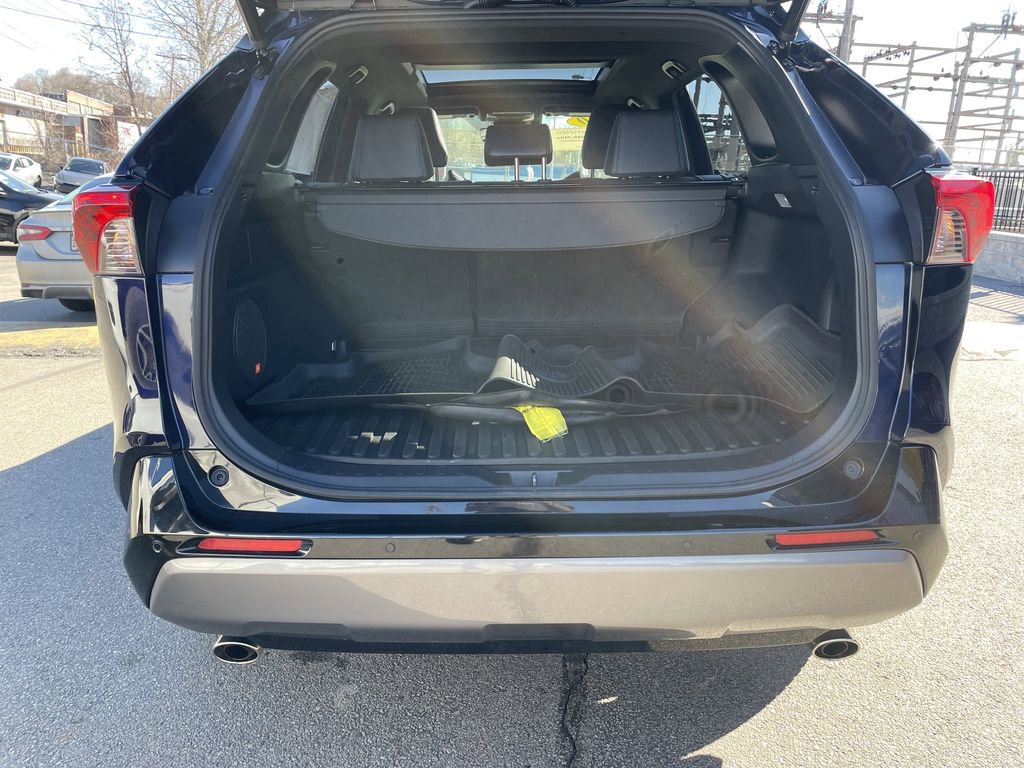 Certified 2020 Toyota RAV4 XSE image 13