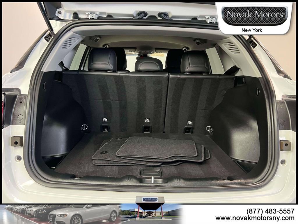 Used 2022 Jeep Compass Latitude image 12