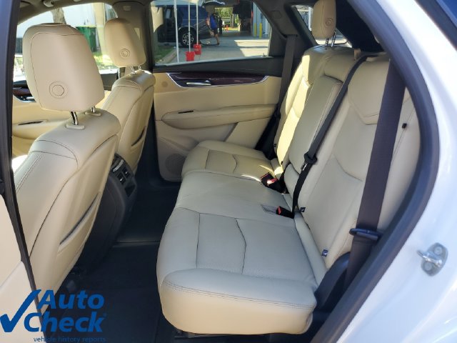 Used 2018 Cadillac XT5 Premium Luxury FWD image 11