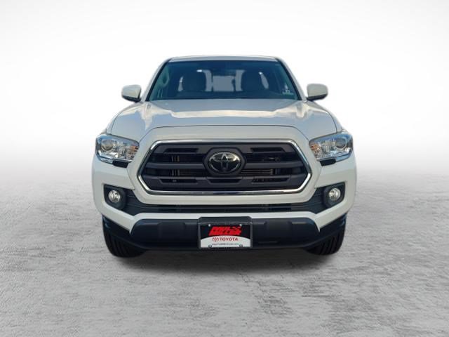 Certified 2019 Toyota Tacoma SR5 AWD/4WD image 2