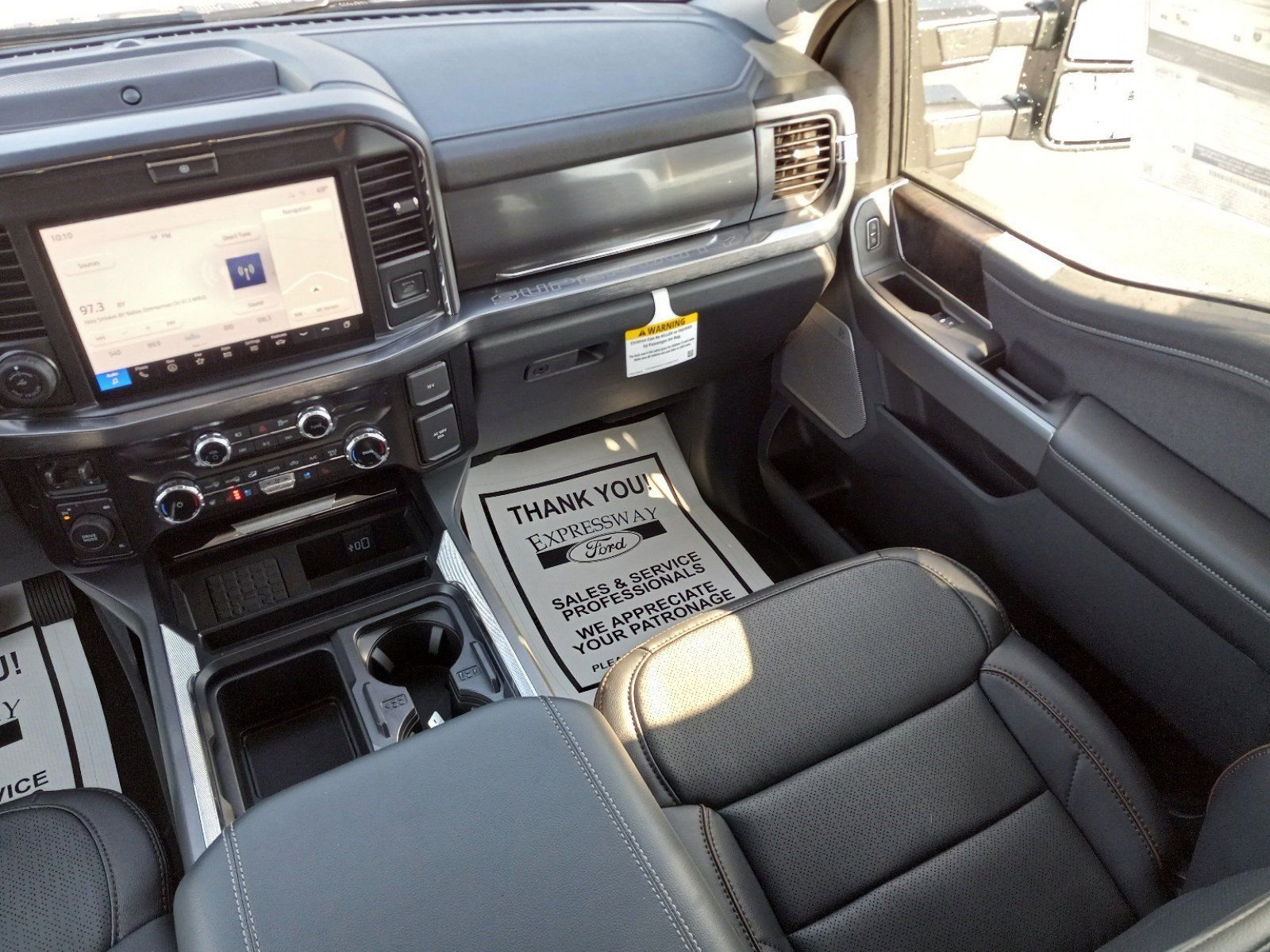 New 2025 Ford F250 Lariat w/ Lariat Ultimate Package image 15