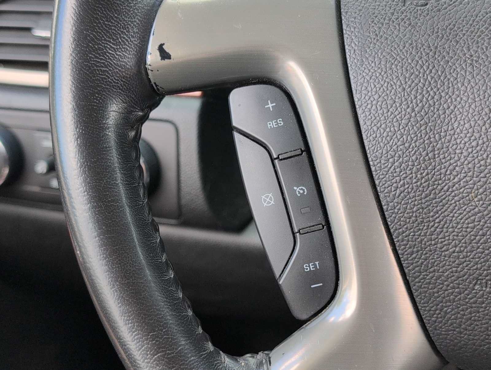 Used 2011 Chevrolet Suburban LTZ AWD/4WD image 22