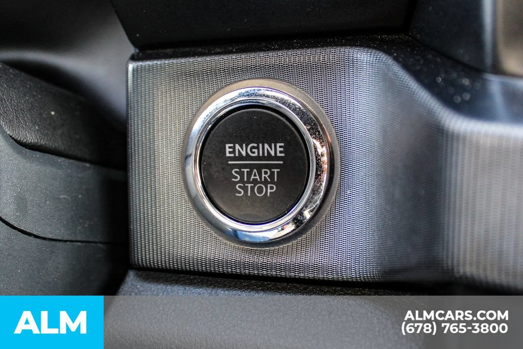 Used 2025 Ford F350 Platinum AWD/4WD image 26