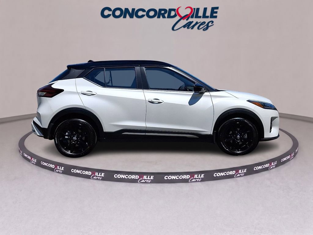 Certified 2023 Nissan Kicks SR w/ SR Premium Package FWD image 8
