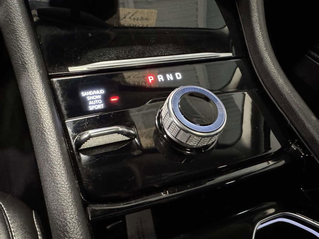 Used 2022 Jeep Grand Cherokee Limited image 26