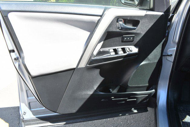 Certified 2018 Toyota RAV4 Limited w/ All Weather Liner Package image 13