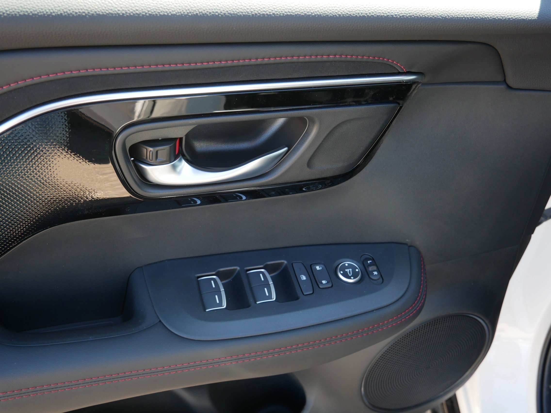 Used 2025 Acura ADX A-Spec image 20