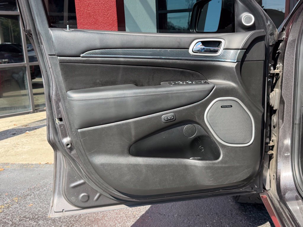 Used 2020 Jeep Grand Cherokee SRT AWD/4WD image 16