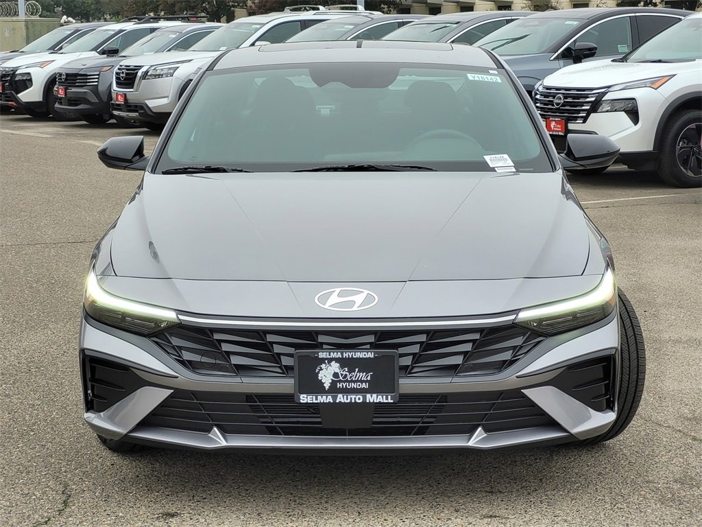 New 2026 Hyundai Elantra SEL Sport image 2