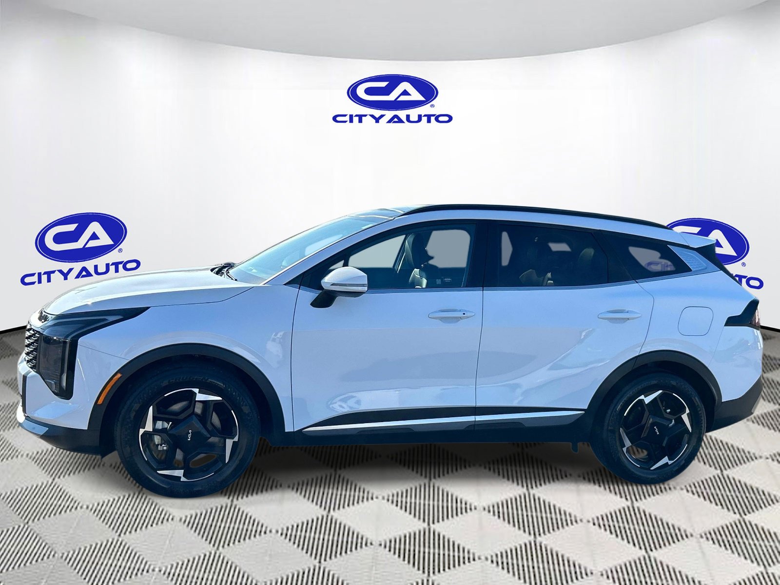 Used 2026 Kia Sportage EX w/ EX Panorama Roof Package FWD image 7