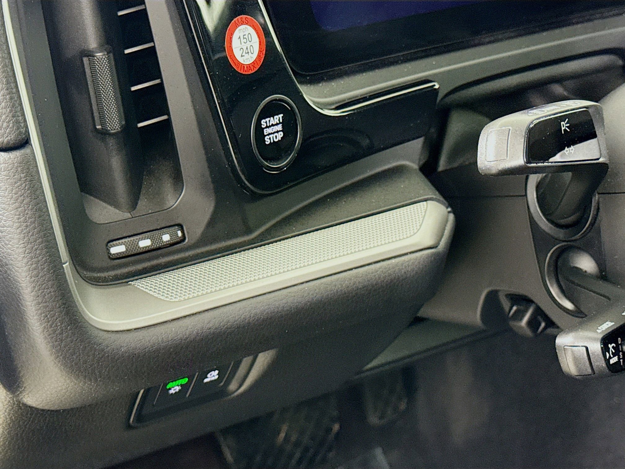 Certified 2024 Porsche Cayenne AWD/4WD image 14