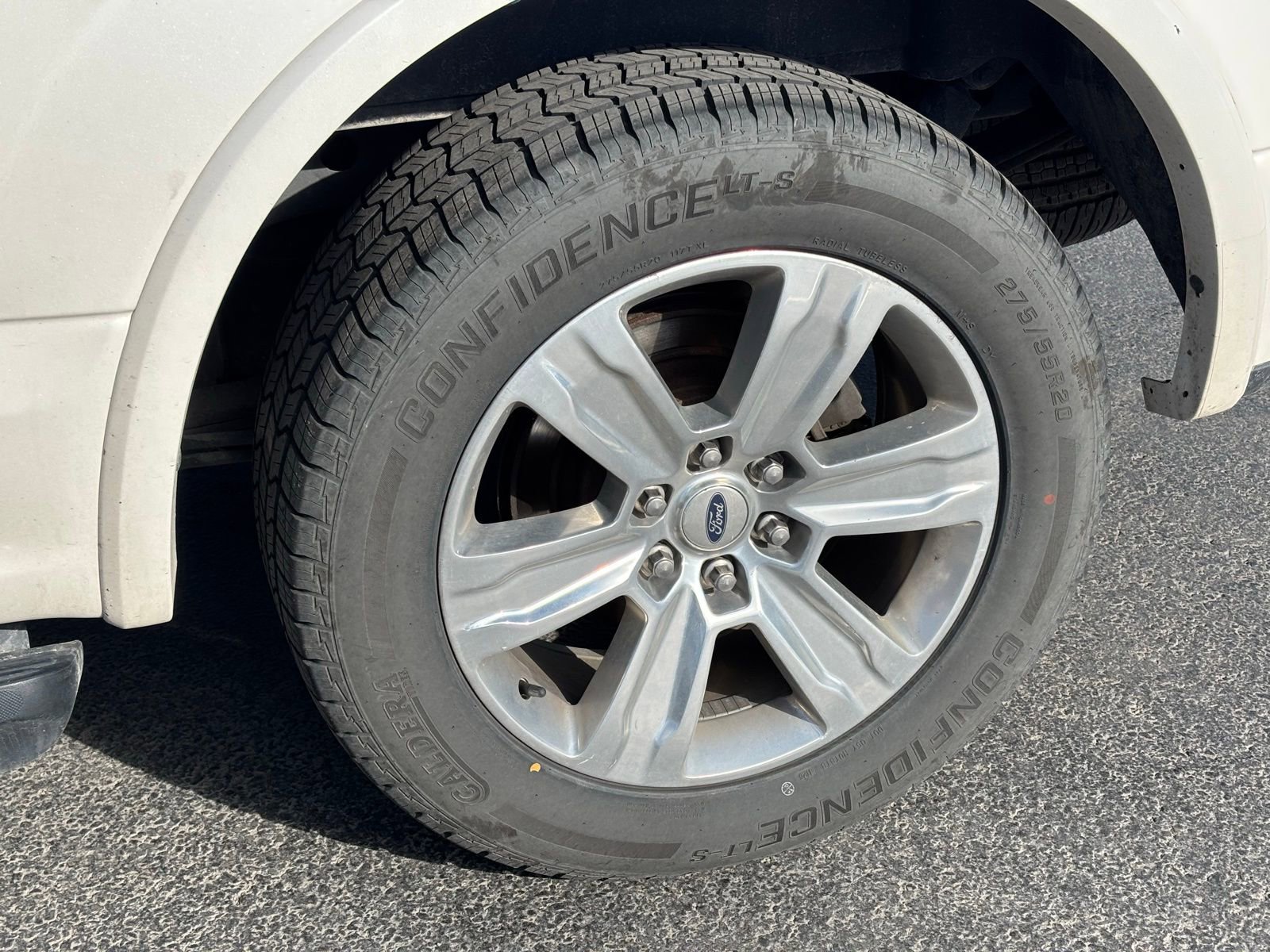 Used 2016 Ford F150 Platinum w/ Technology Package AWD/4WD image 6