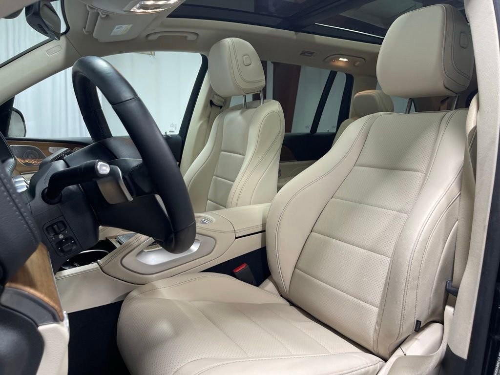 Used 2024 Mercedes-Benz GLS 450 4MATIC image 20