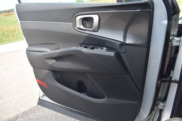 New 2026 Kia Sorento LX FWD image 31