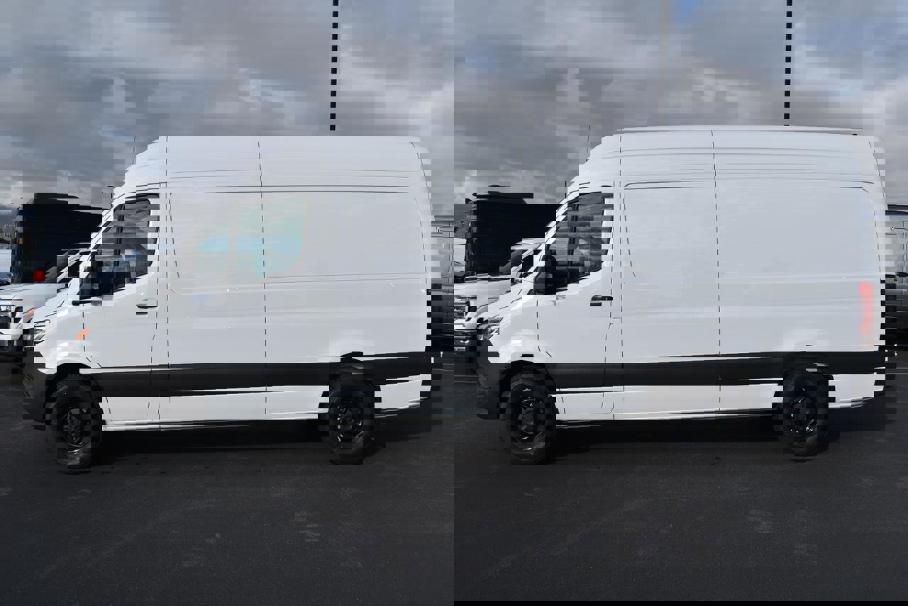 New 2025 Mercedes-Benz Sprinter 2500 image 4