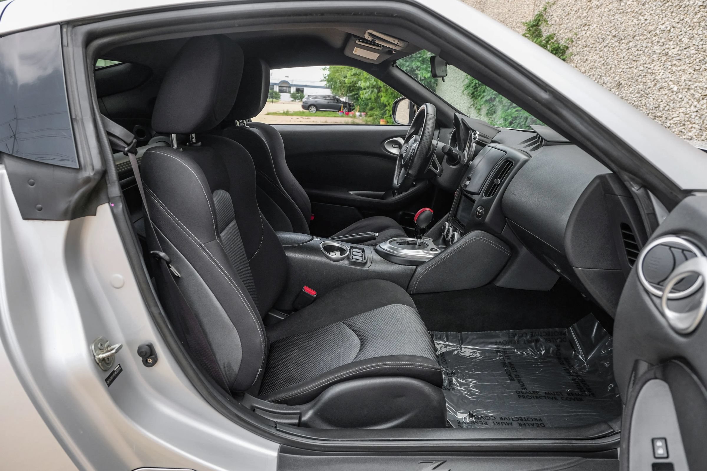 Used 2014 Nissan 370Z Coupe RWD image 26