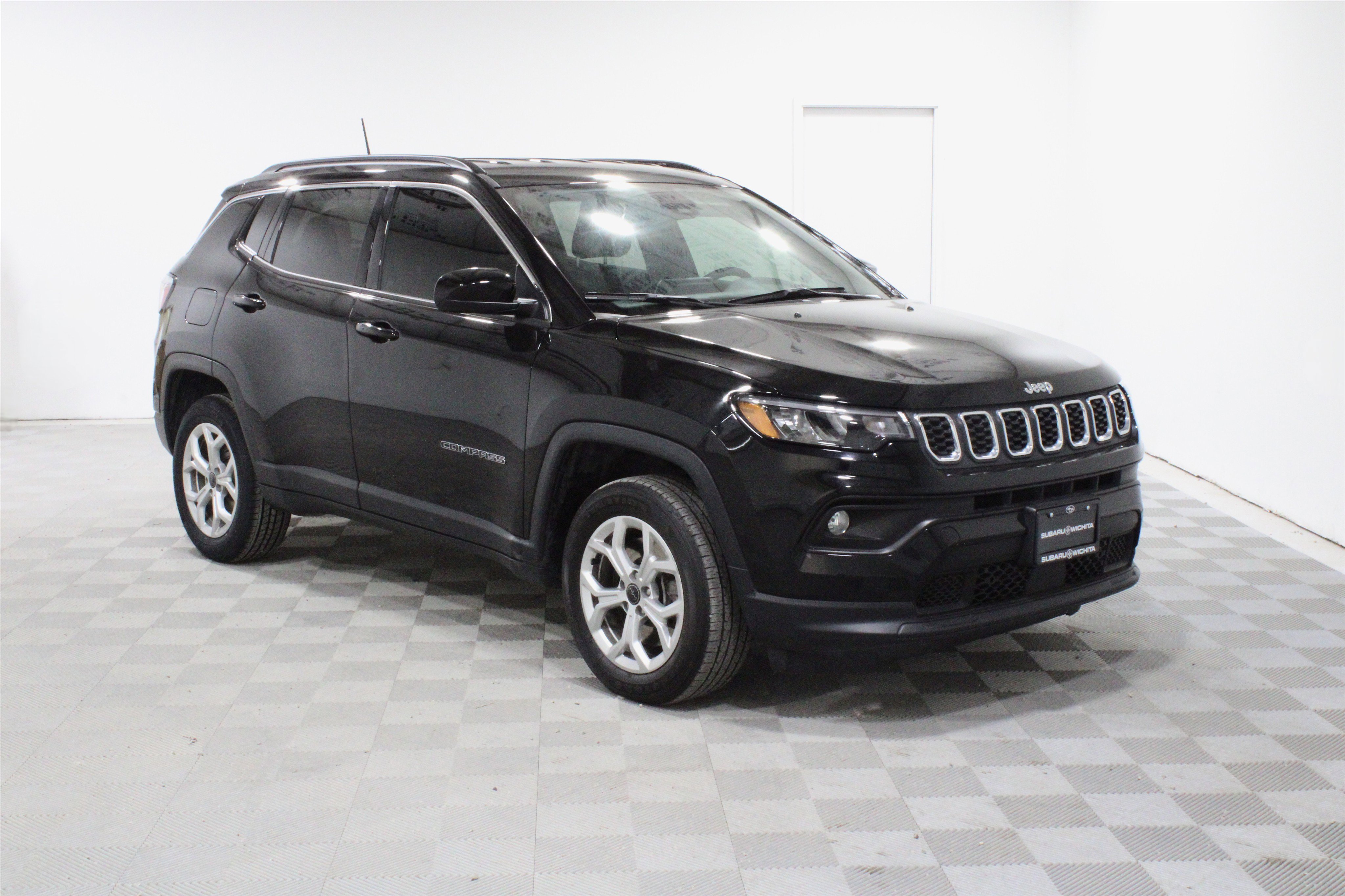 Used 2025 Jeep Compass Latitude
