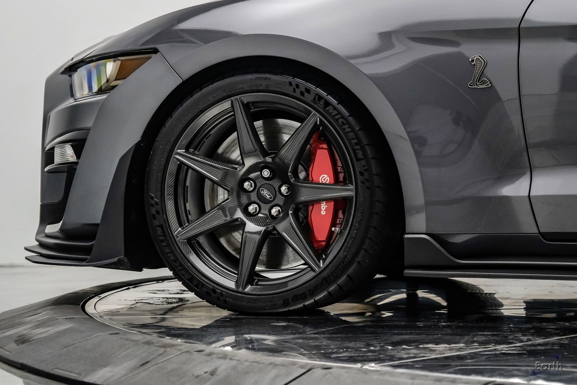 Used 2021 Ford Mustang Shelby GT500 w/ Carbon Fiber Track Pack RWD image 98