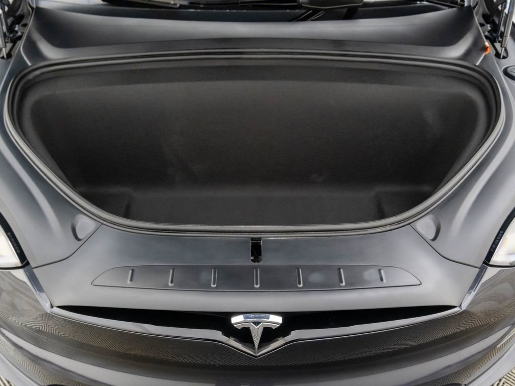 Used 2024 Tesla Model X image 28