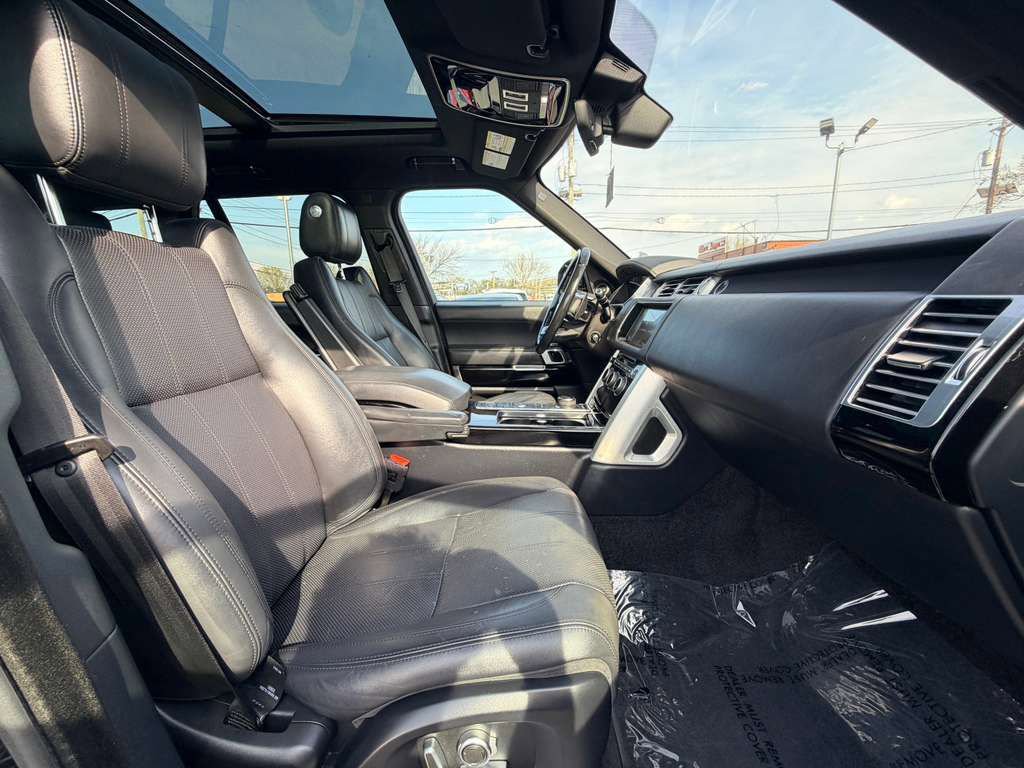 Used 2017 Land Rover Range Rover Supercharged image 31