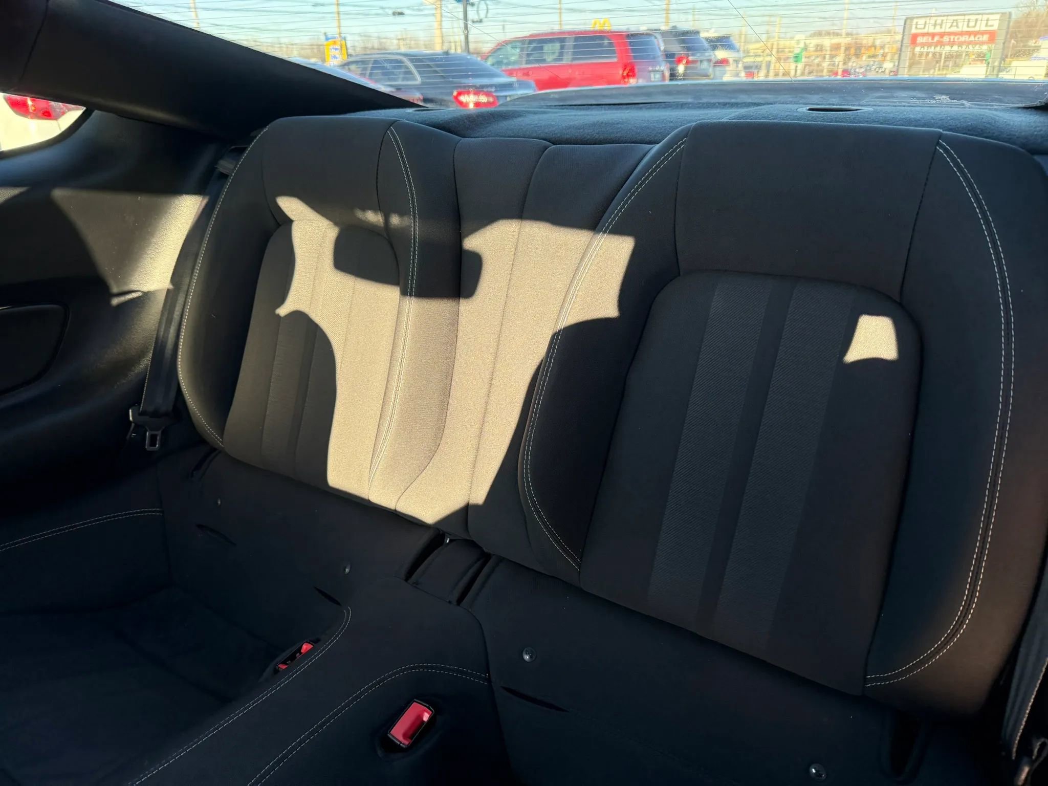 Used 2019 Ford Mustang Coupe RWD image 19