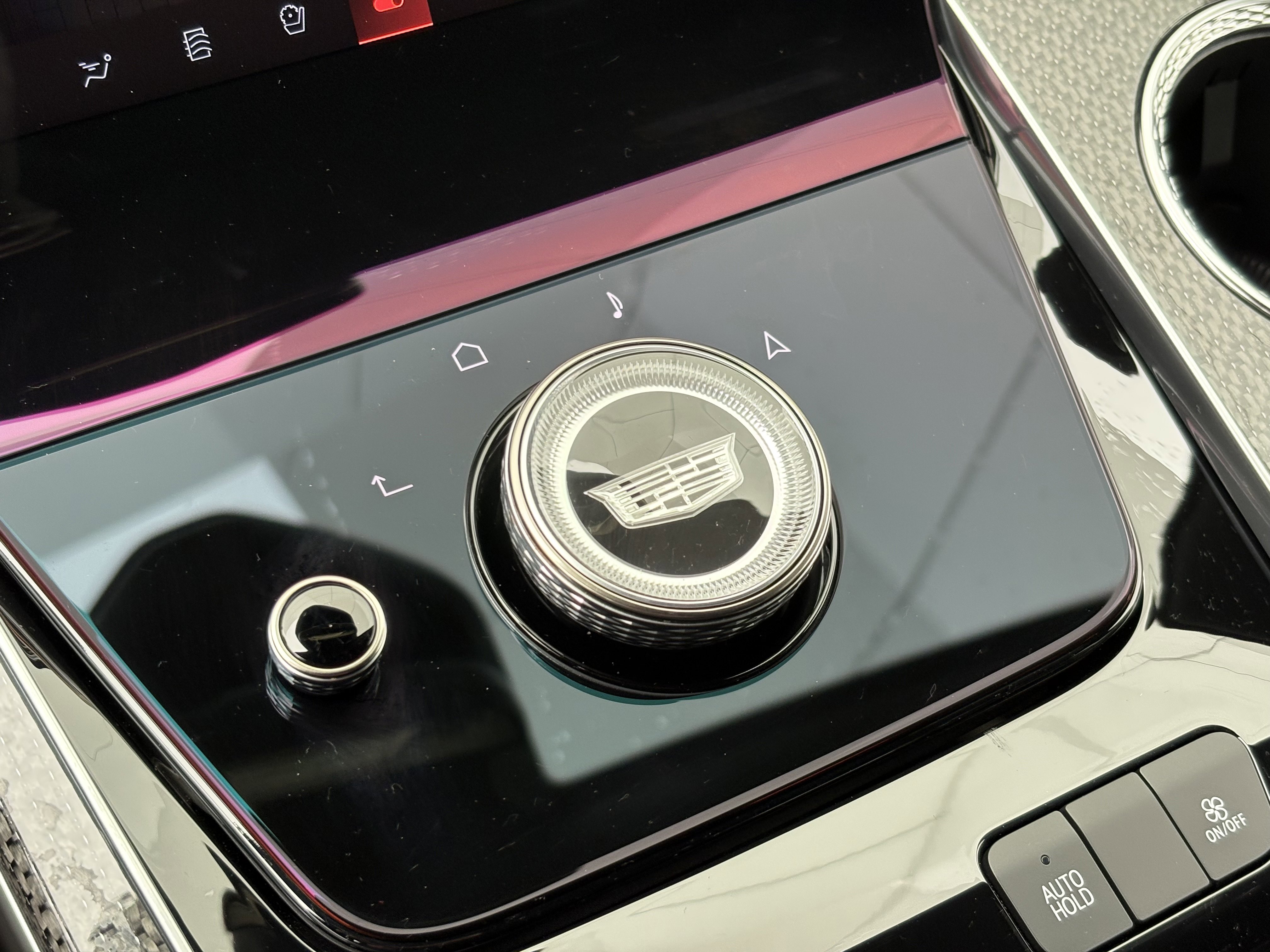 Used 2025 Cadillac Escalade V w/ LPO, ONYX Package image 29