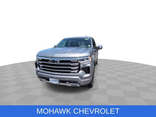 Certified 2024 Chevrolet Silverado 1500 High Country w/ Technology Package AWD/4WD image 3