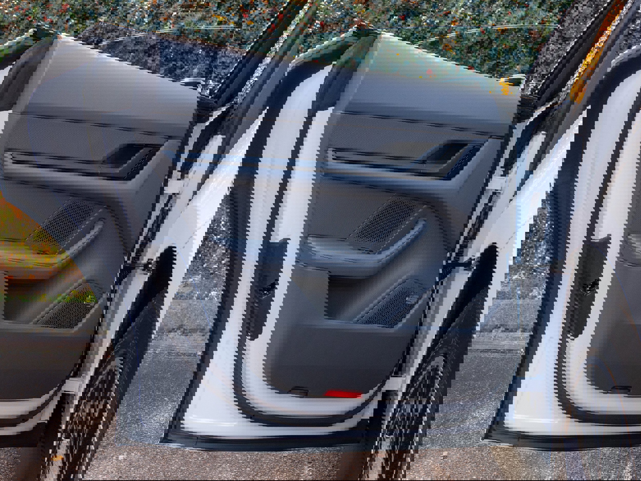 Used 2022 Porsche Taycan image 34