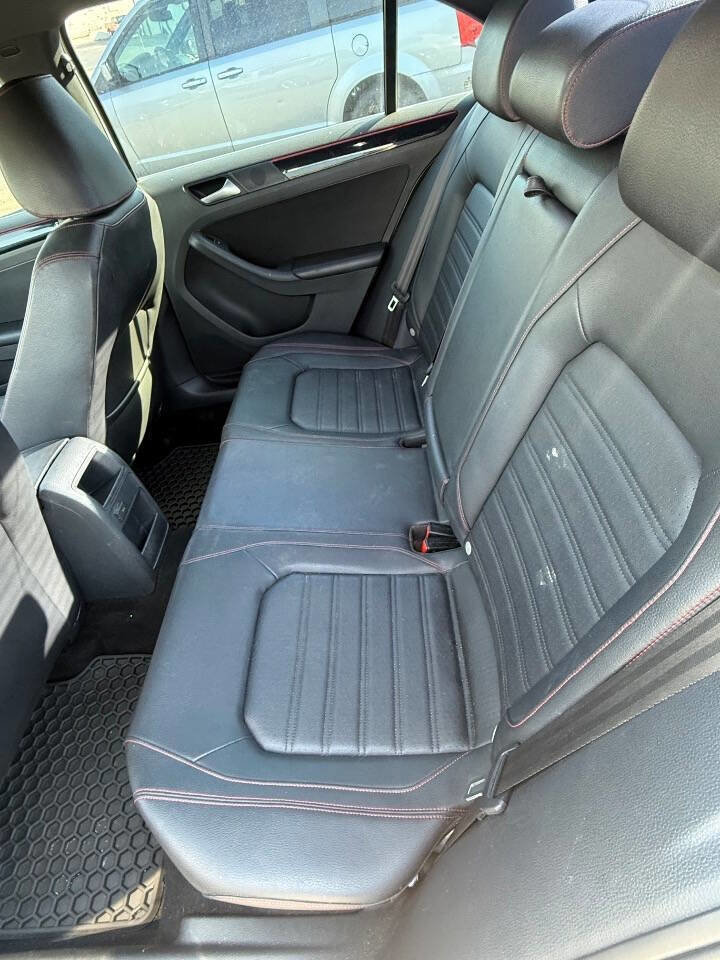 Used 2016 Volkswagen Jetta GLI SE image 10
