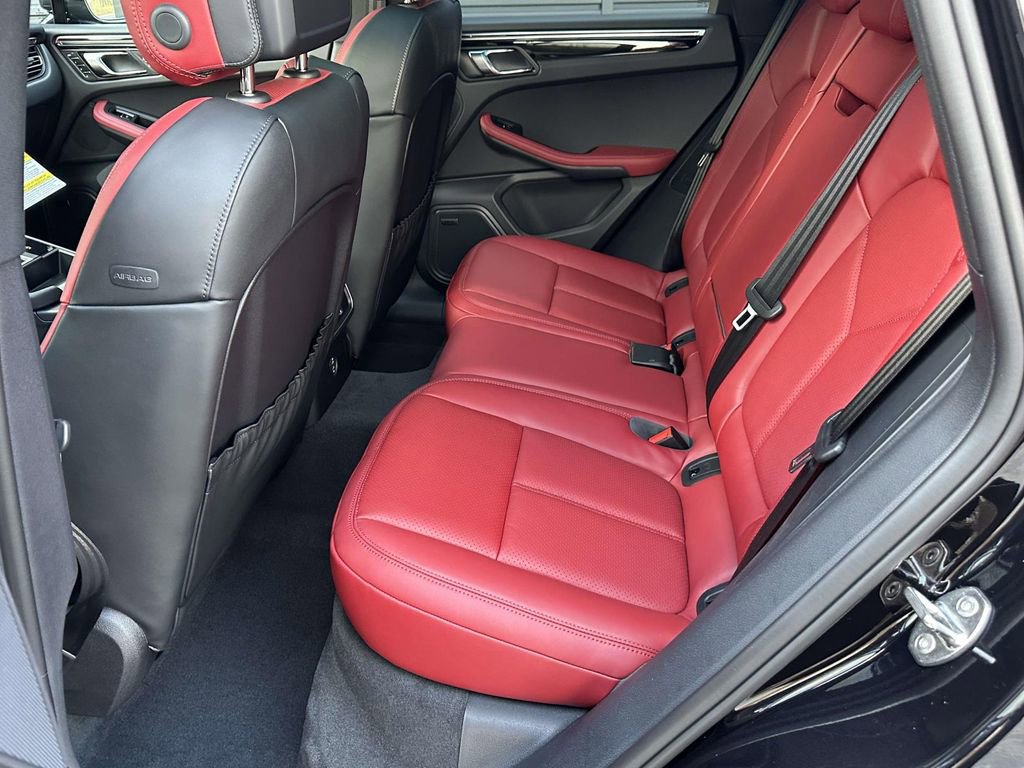 New 2026 Porsche Macan S image 12