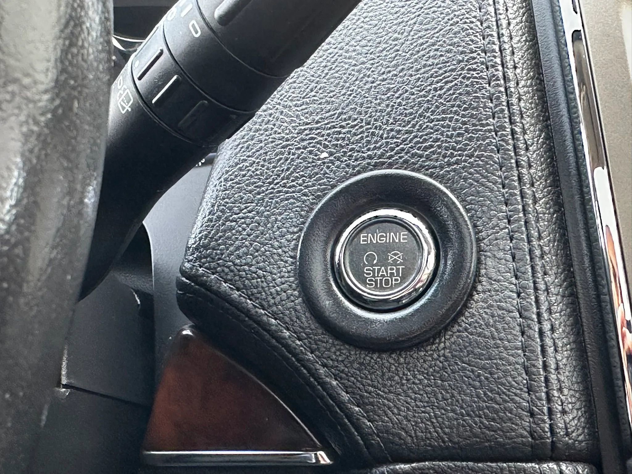 Used 2013 Lincoln MKX FWD image 33