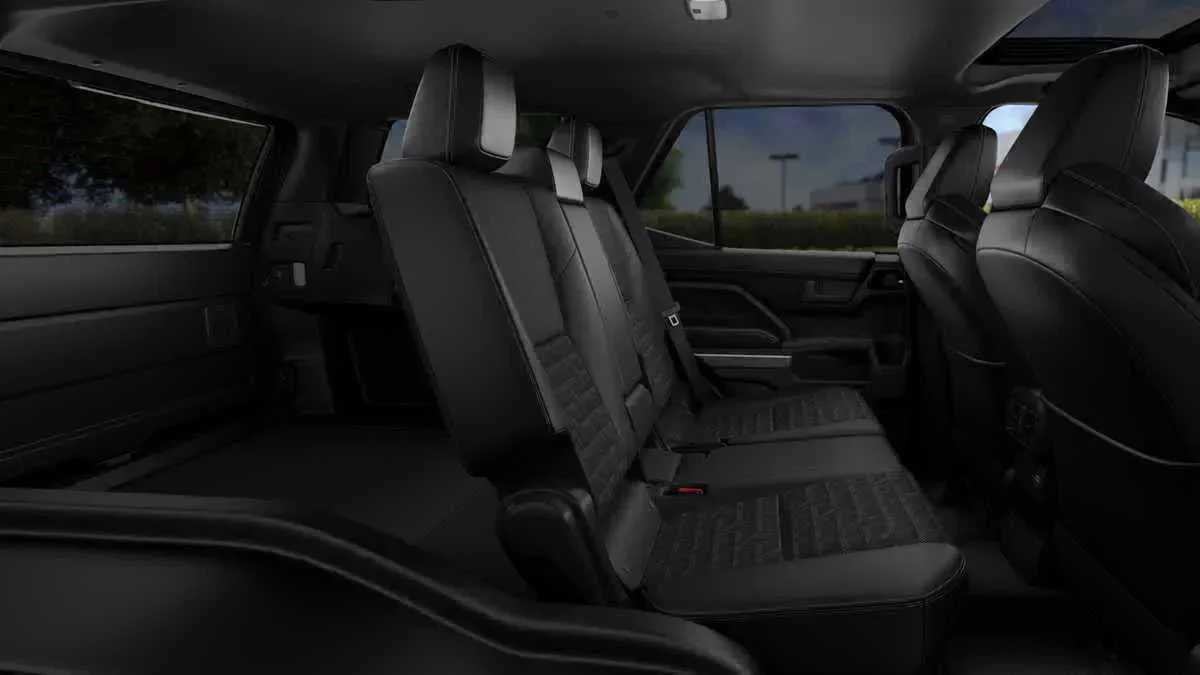 New 2026 Toyota 4Runner TRD Off-Road Premium AWD/4WD image 2