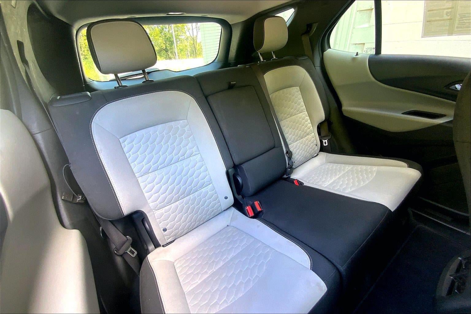 Used 2020 Chevrolet Equinox LS FWD image 24
