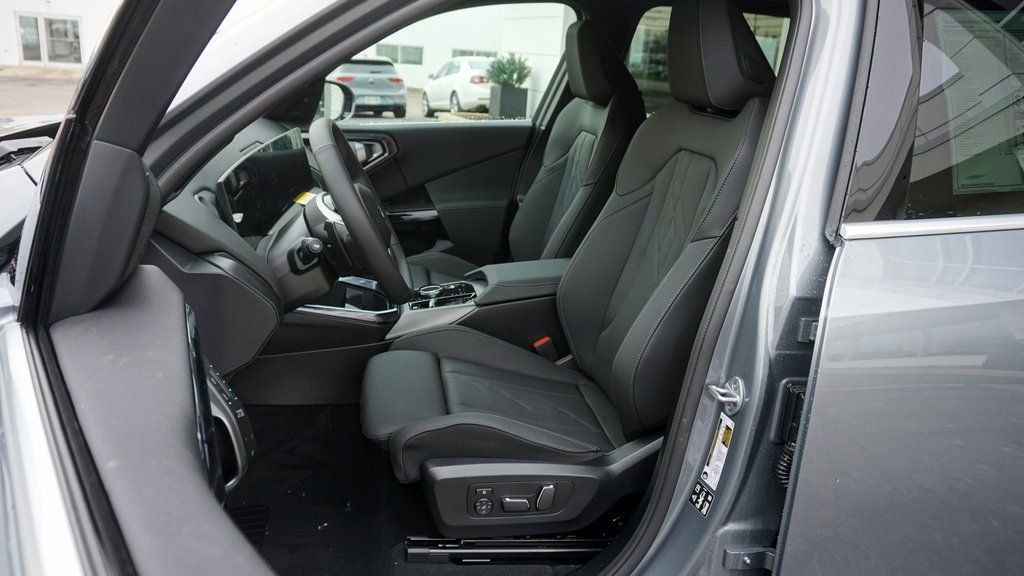 New 2026 BMW X3 xDrive30 w/ Premium Package image 8