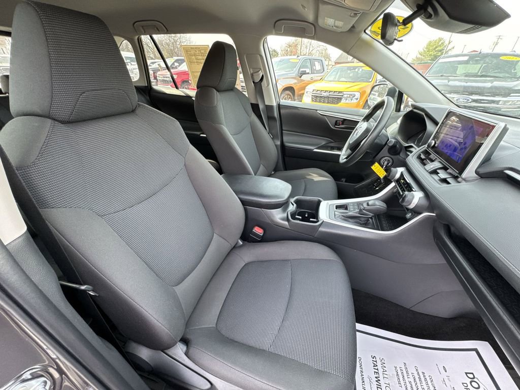 Used 2024 Toyota RAV4 LE image 24