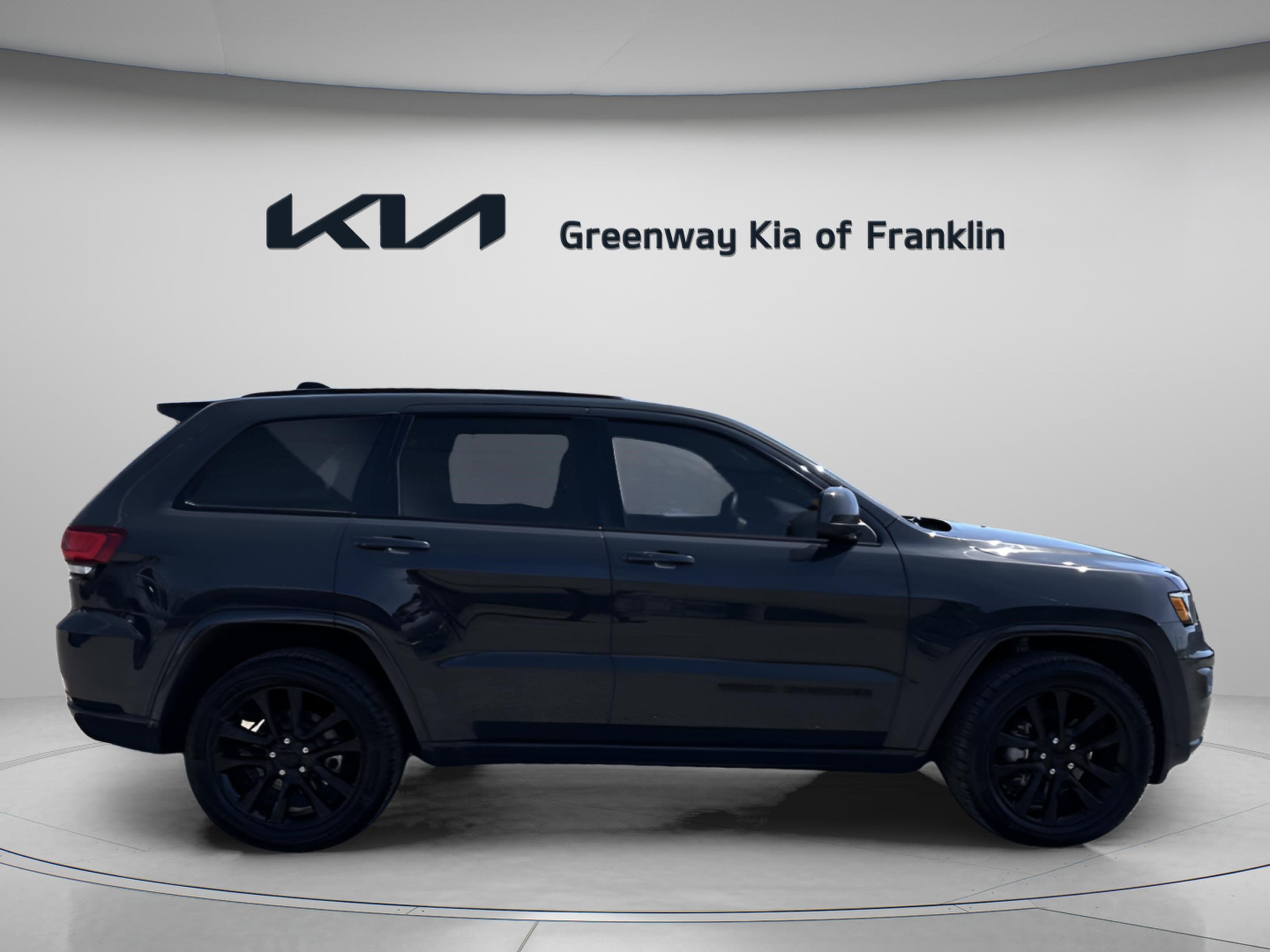 Used 2018 Jeep Grand Cherokee Altitude image 8