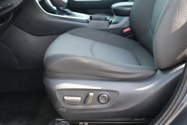 Used 2025 Toyota RAV4 XLE image 11