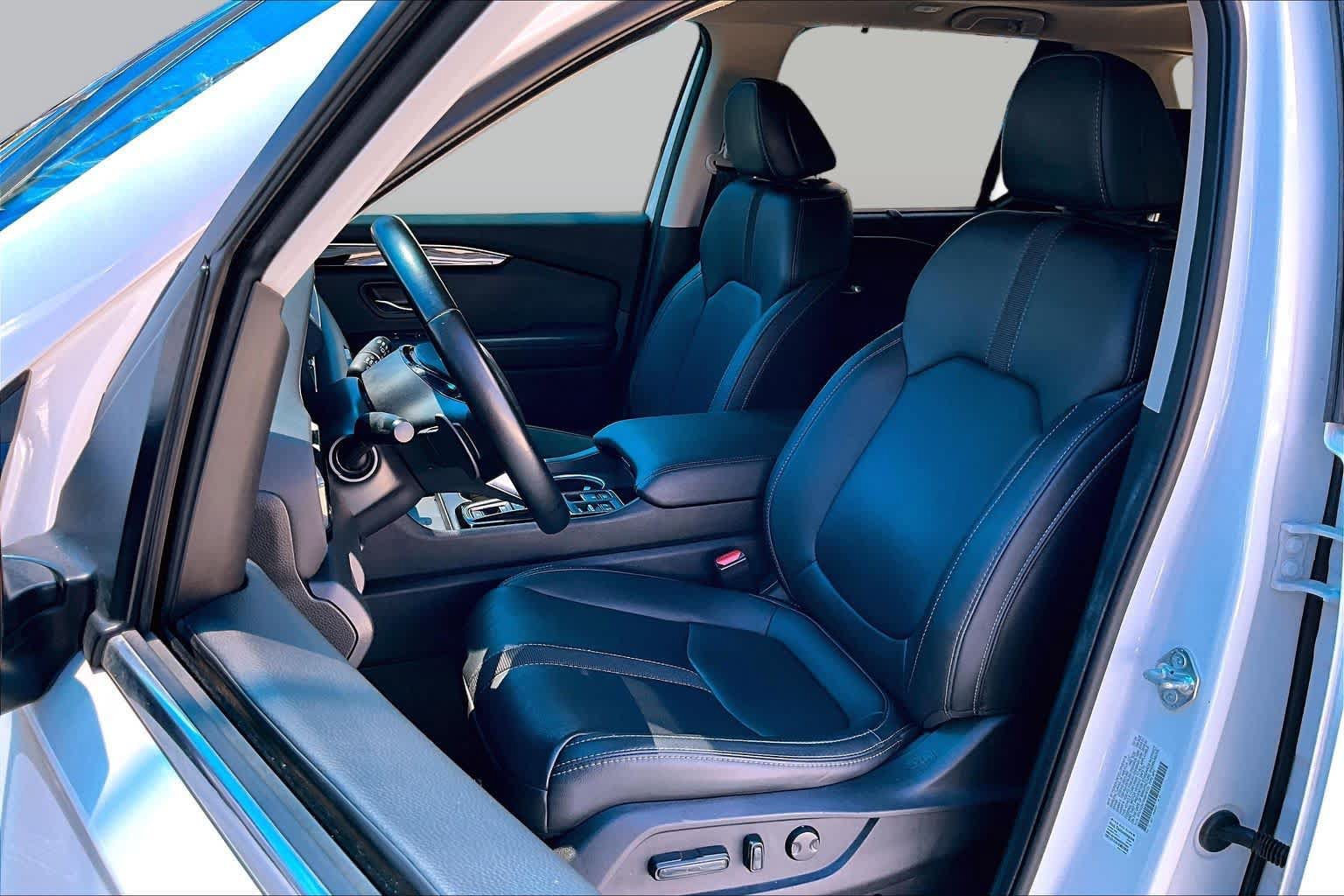 Used 2024 Honda Pilot Touring image 8