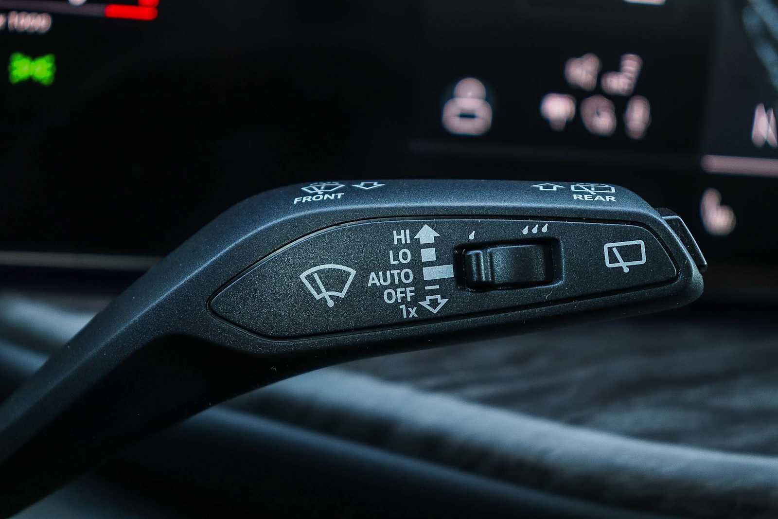 Used 2025 Audi Q5 Premium Plus w/ Premium Plus image 29